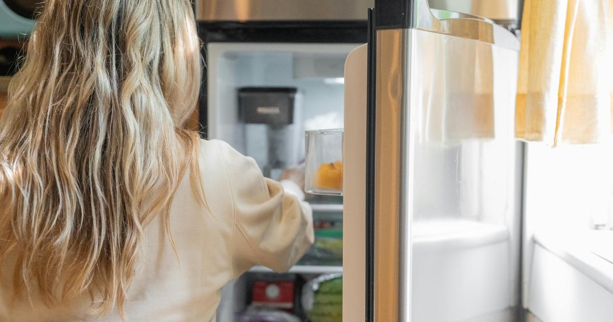 Jak vyčistit lednici: Návod pro hygienu a nižší účty