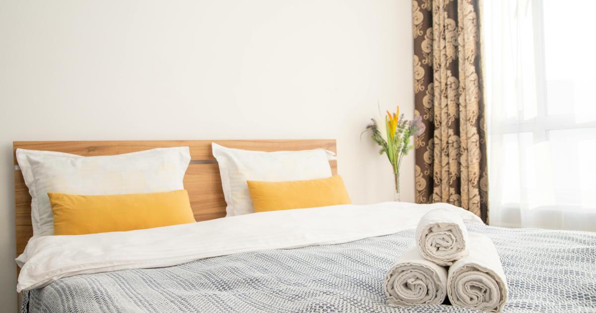 Úklid Airbnb v Praze: Kompletní průvodce pro 5* hodnocení